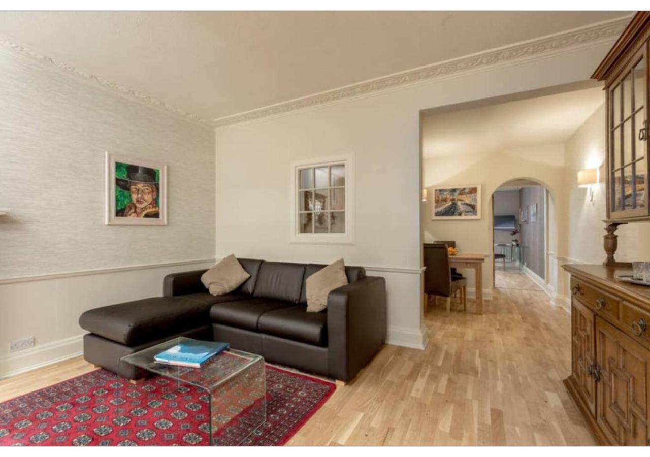 Joivy Boutique Apt With Patio In New Town Edinburgh Dış mekan fotoğraf